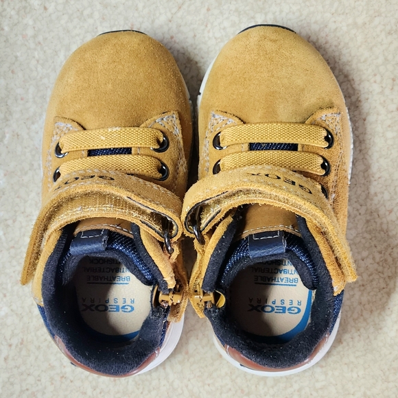 Geox Alben Boot Size 4.5 Colors Wheat Navy White - Picture 11 of 11